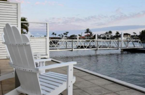 Luxury Mooloolaba Waterfront Retreat